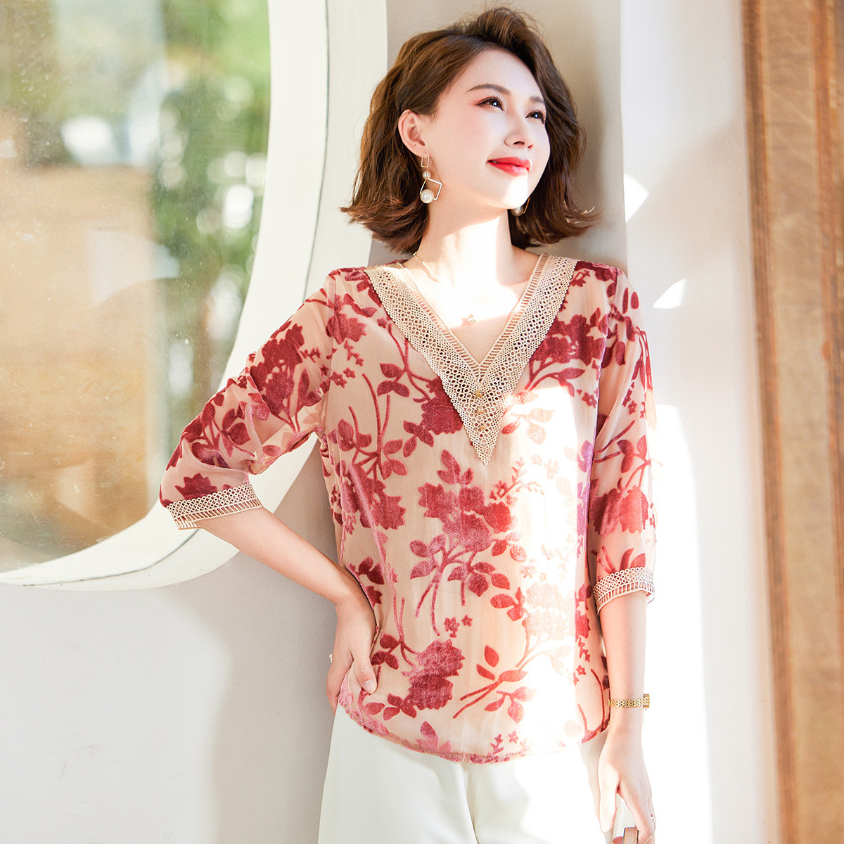 12206224.中老年人气质T恤中年女夏季薄款七分袖V领妈妈夏装