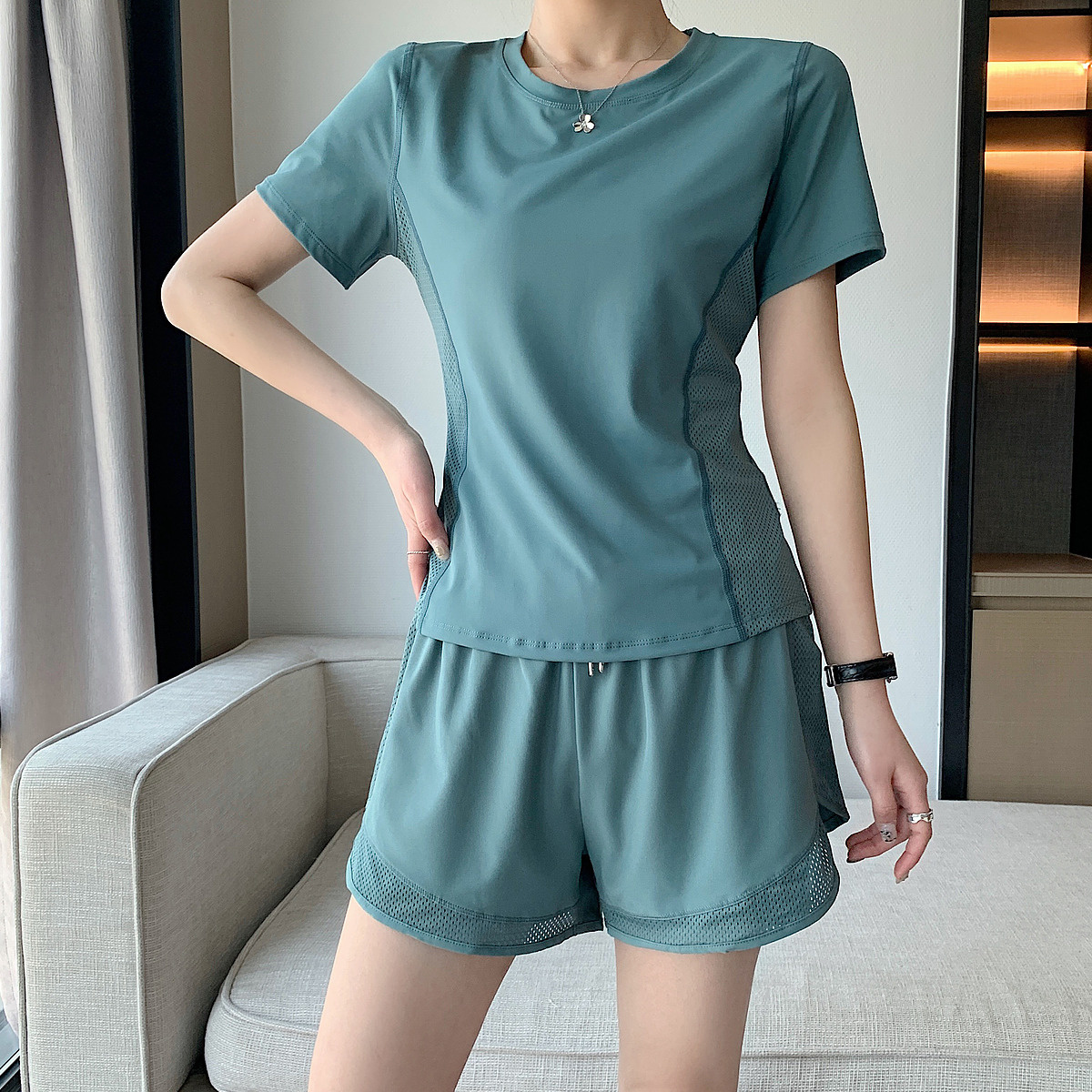 9189677.奢享网眼运动套装