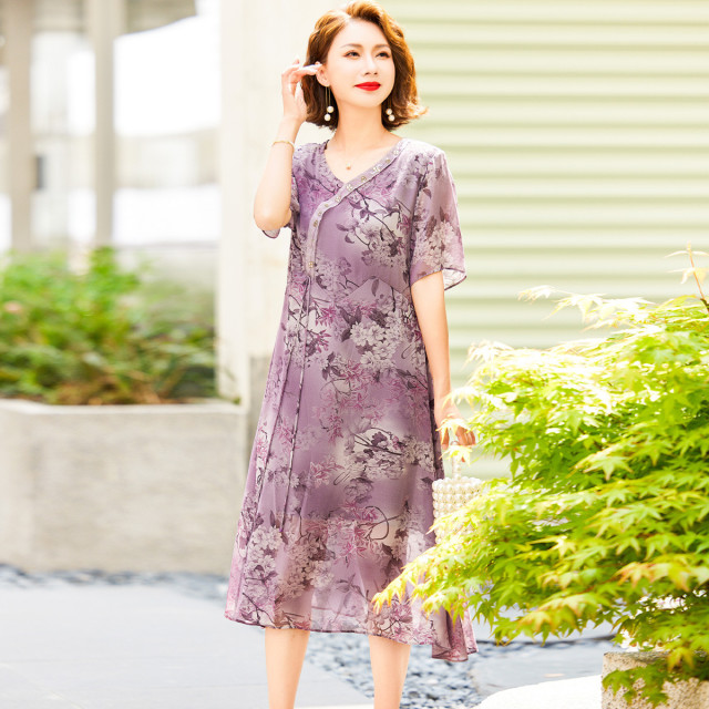 12206376.时尚妈妈夏装新款气质短袖雪纺裙子中老年女薄款洋气碎花连衣裙