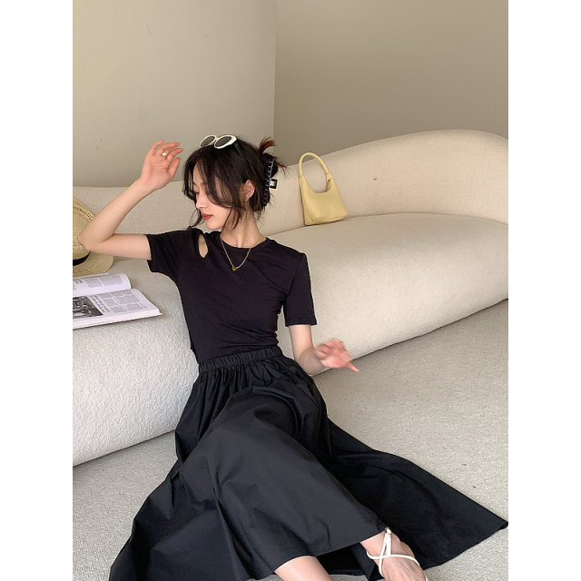 9236850.【爱的华尔兹】夏法式芭蕾风小黑裙设计感镂空松紧腰拼接连衣裙女