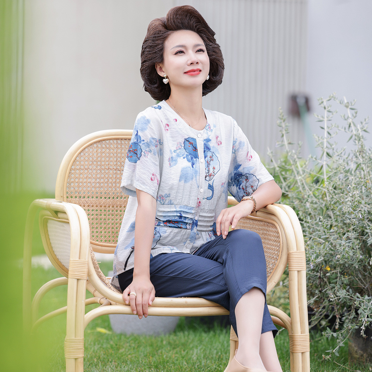 12206664.简狐中老年妈妈夏季洋气T恤两件中年女夏装薄款休闲套装