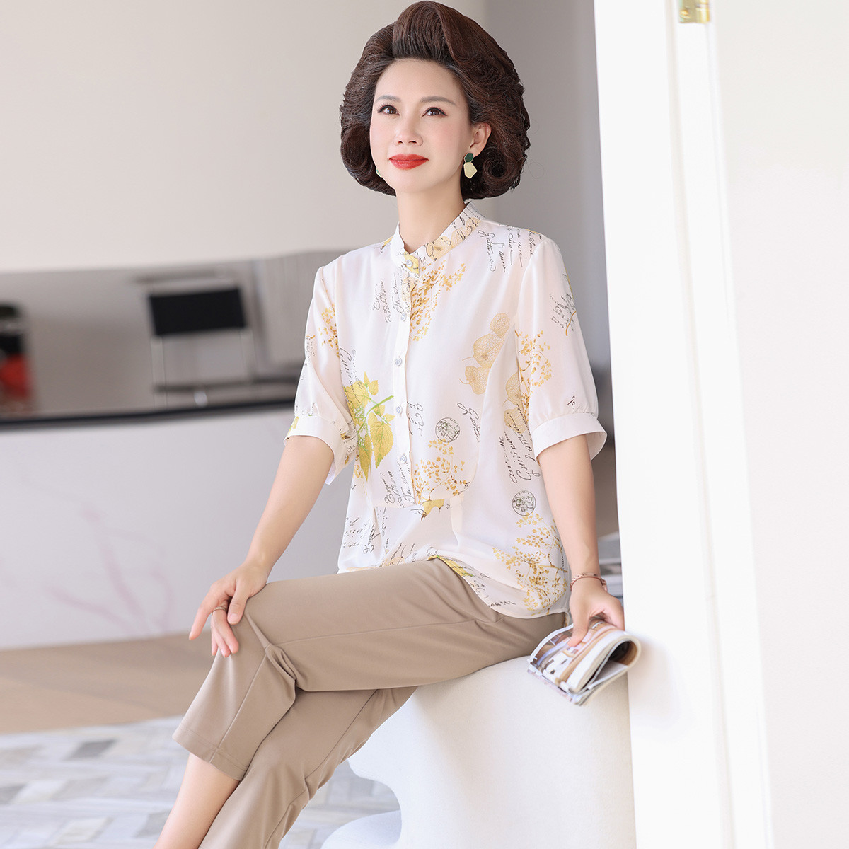 12204602.中老年人夏季时尚T恤妈妈夏装洋气套装中年女休闲薄款两件套