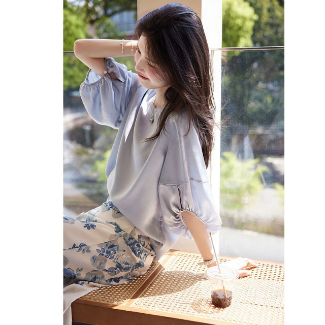 9320141.德玛纳仿真丝泡泡缎面衬衫