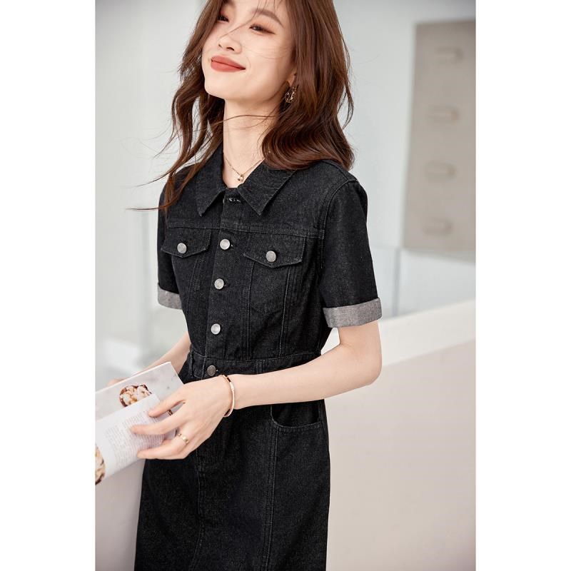 9400377.【沫晗依美】下摆开叉设计牛仔连衣裙年夏季新款女质感牛仔连衣裙