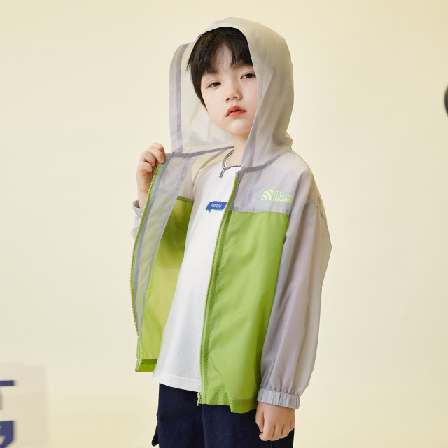 13309198.男童夏季遮阳服2025年新款童装轻薄空调服儿童简约撞色透气外套潮