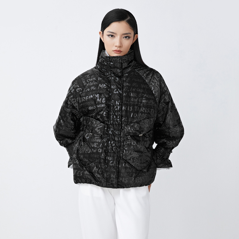 9747621.字母印花抽绳黑色羽绒服