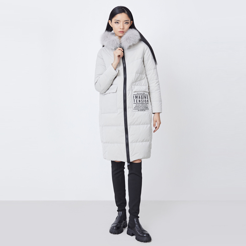 9747850.撞色字母长款羽绒服