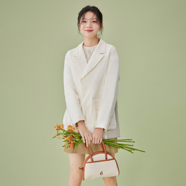 10918003.艾莱依西装外套春秋时尚设计感小众拼接短款V领上衣
