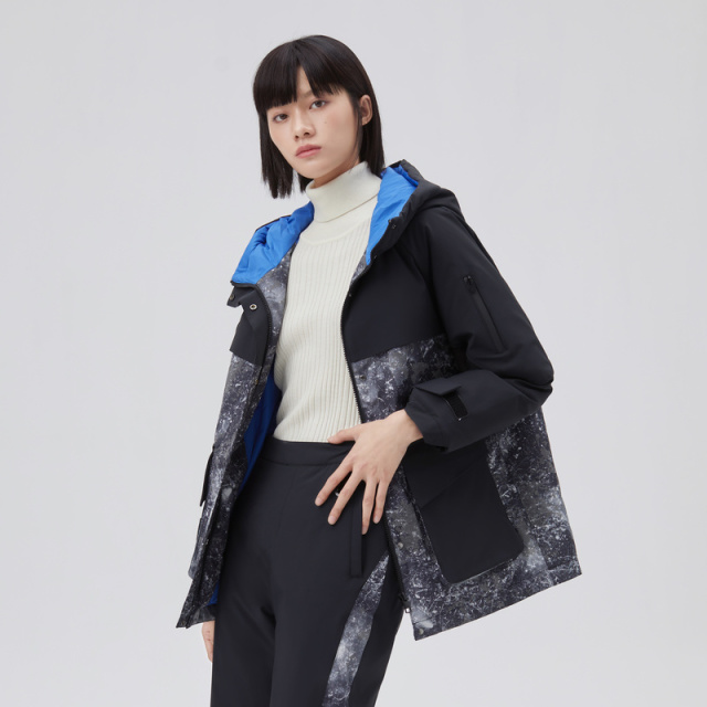10917770.艾莱依商场同款鹅绒羽绒服女短款户外运动风工装女式外套