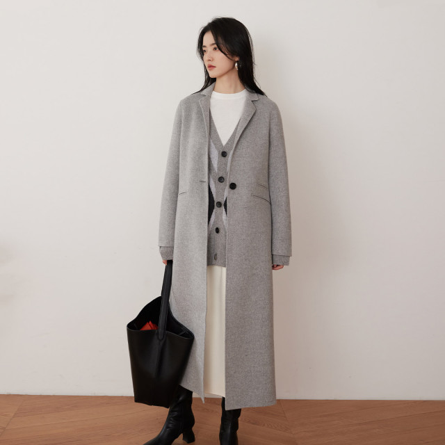 9852661.思诺芙德翻领长款纯色长袖双面通勤女式大衣