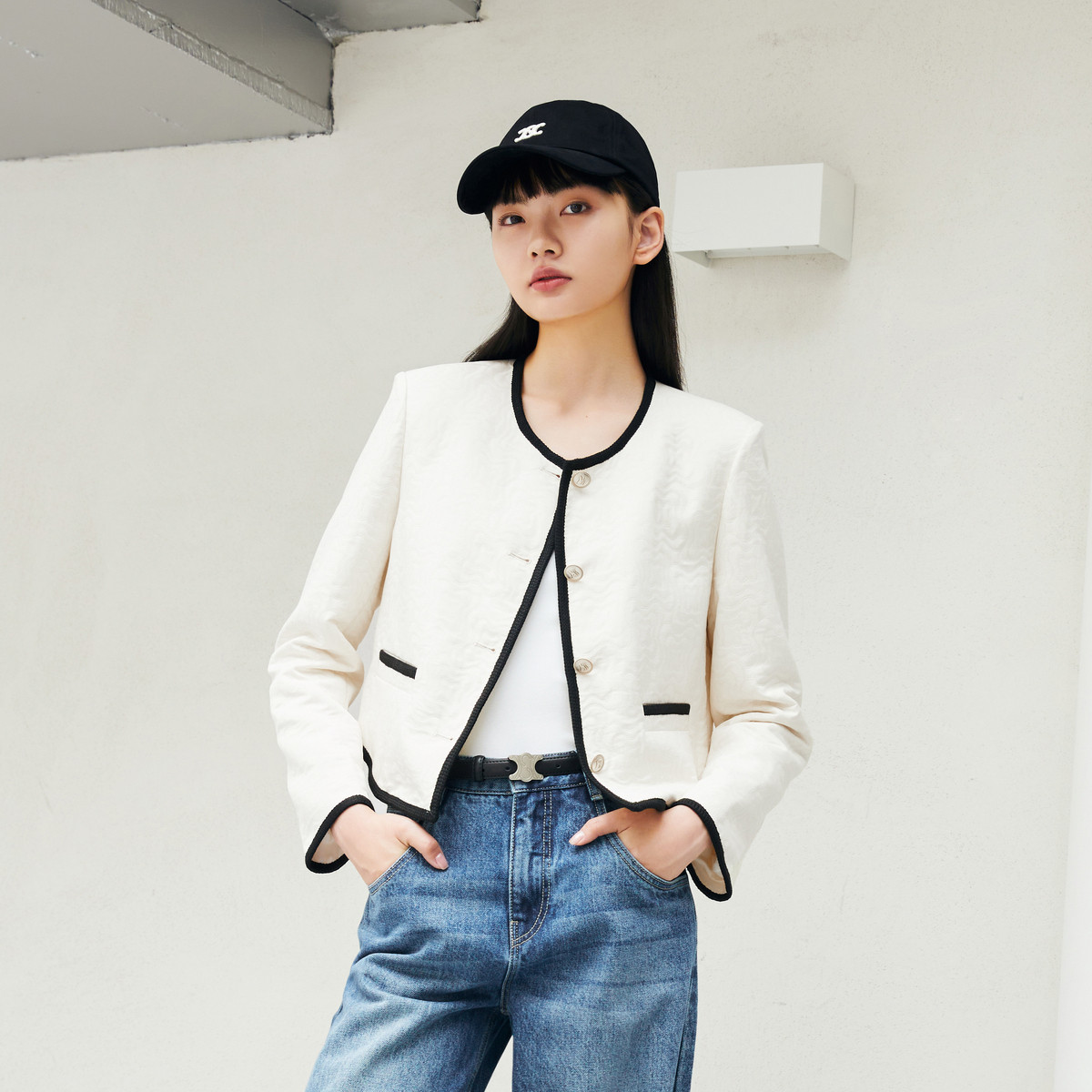 9867425.秋季经典简约女装淑女气质圆领通勤女士小香风外套