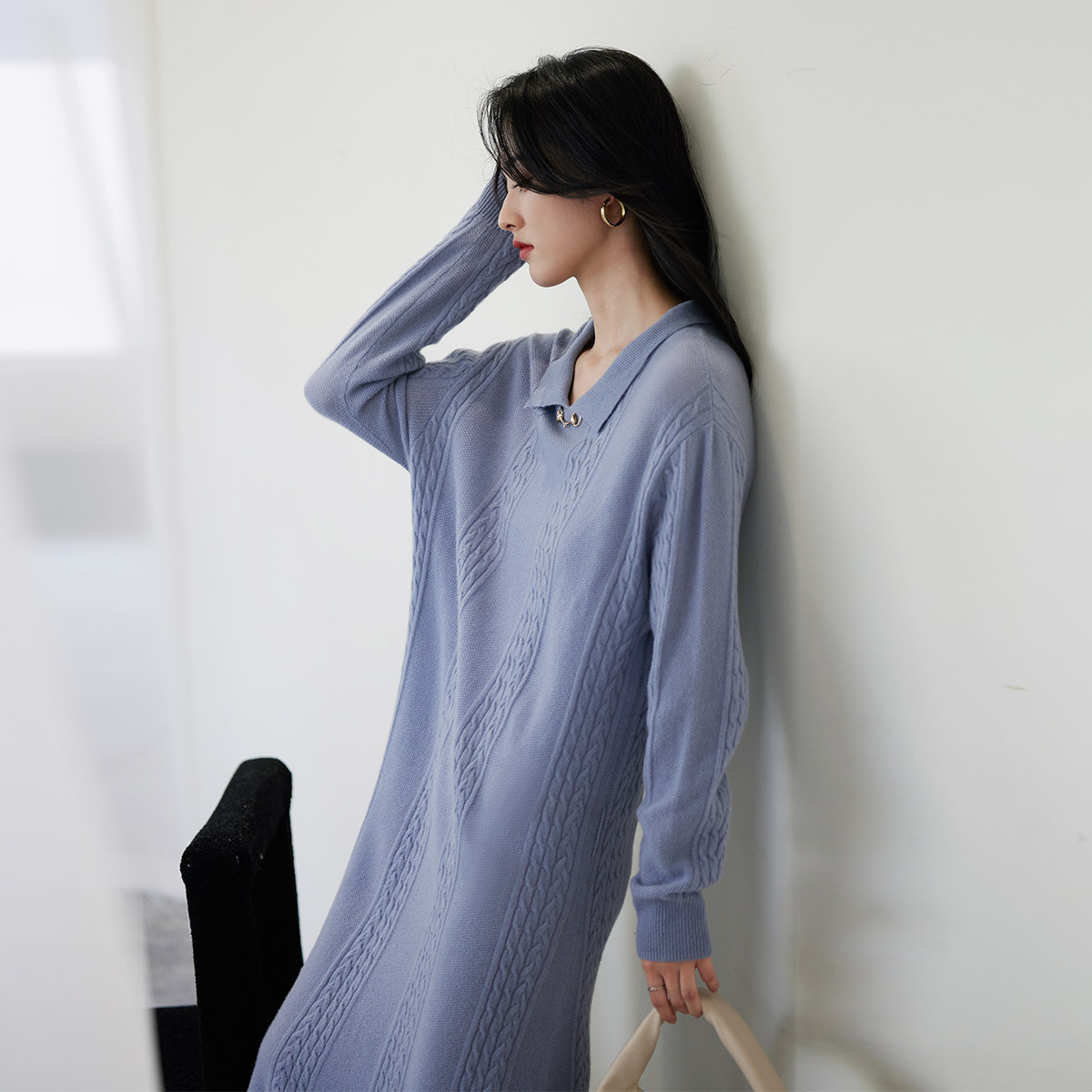 9959931.思诺芙德纯色绞花翻领绞花宽松长袖女士连衣裙-ZB