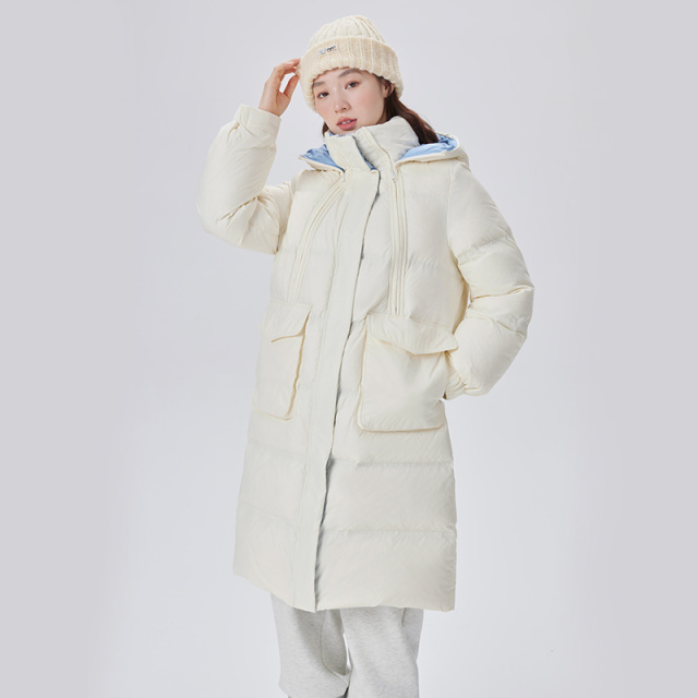 10917455.艾莱依户外羽绒服女加厚通勤运动连帽中长款防寒面料外套