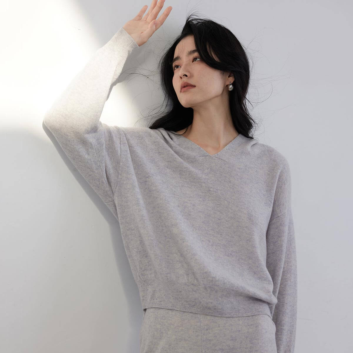 10148838.思诺芙德连帽宽松针织长袖上衣女式羊绒衫