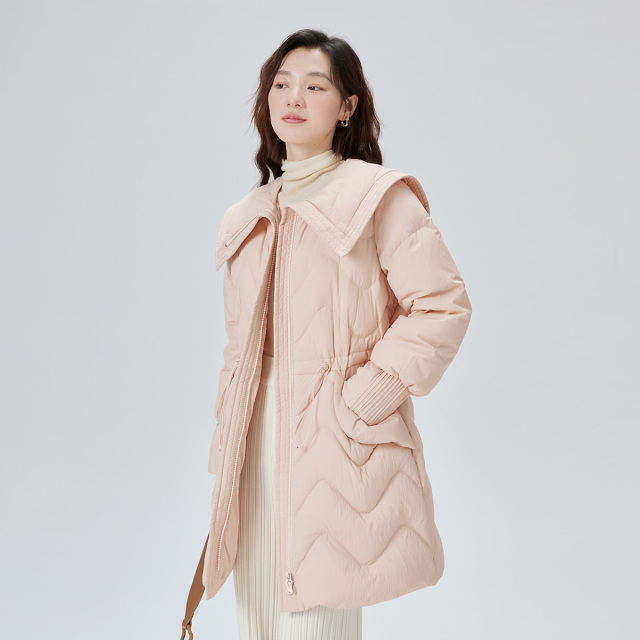 10917366.艾莱依甜美翻领羽绒服女中长款X版型时尚设计感冬季外套