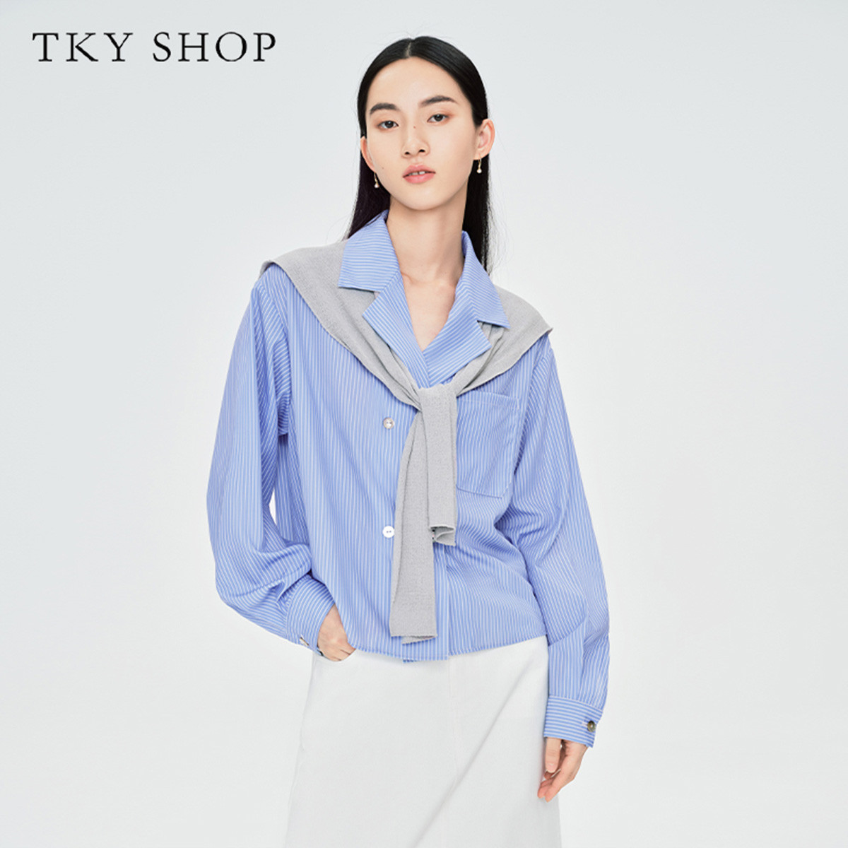 10339796.【专柜同款】设计感披肩长袖条纹衬衫女春季款休闲宽松衬衫