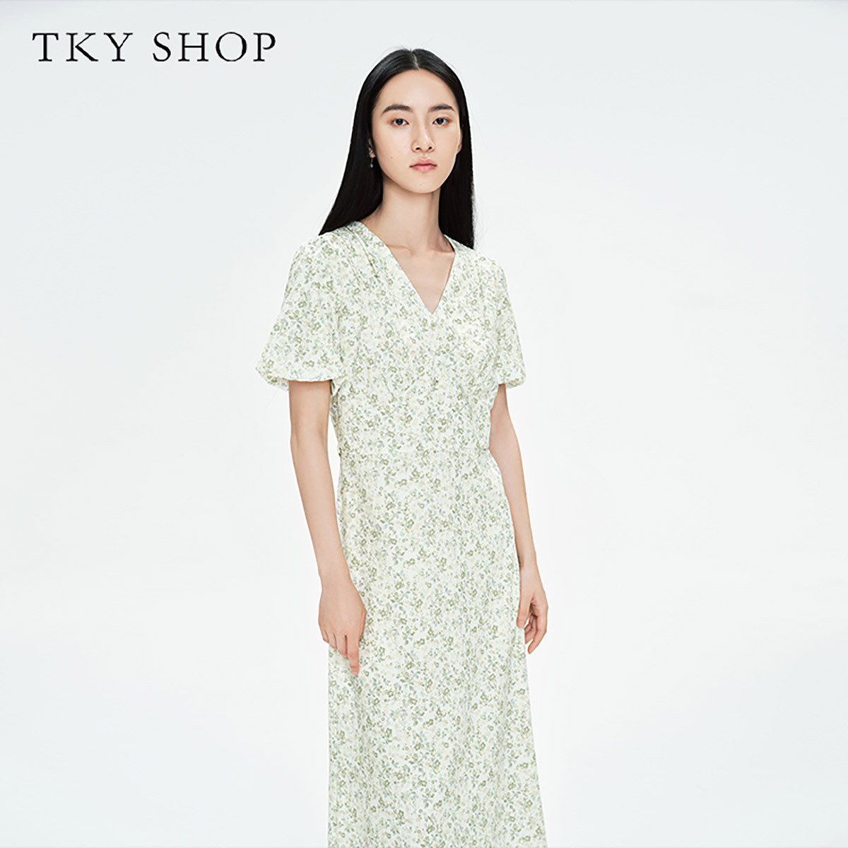 10359989.TKYSHOP清新v领碎花连衣裙2024年夏季新款自然浪漫