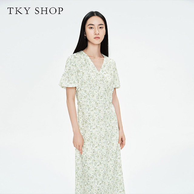 10359989.TKYSHOP清新v领碎花连衣裙2024年夏季新款自然浪漫