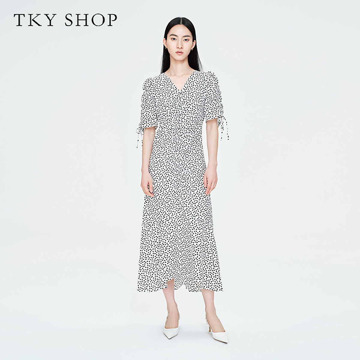 10532969.TKYSHOP波点v领抽褶连衣裙2024年夏季款