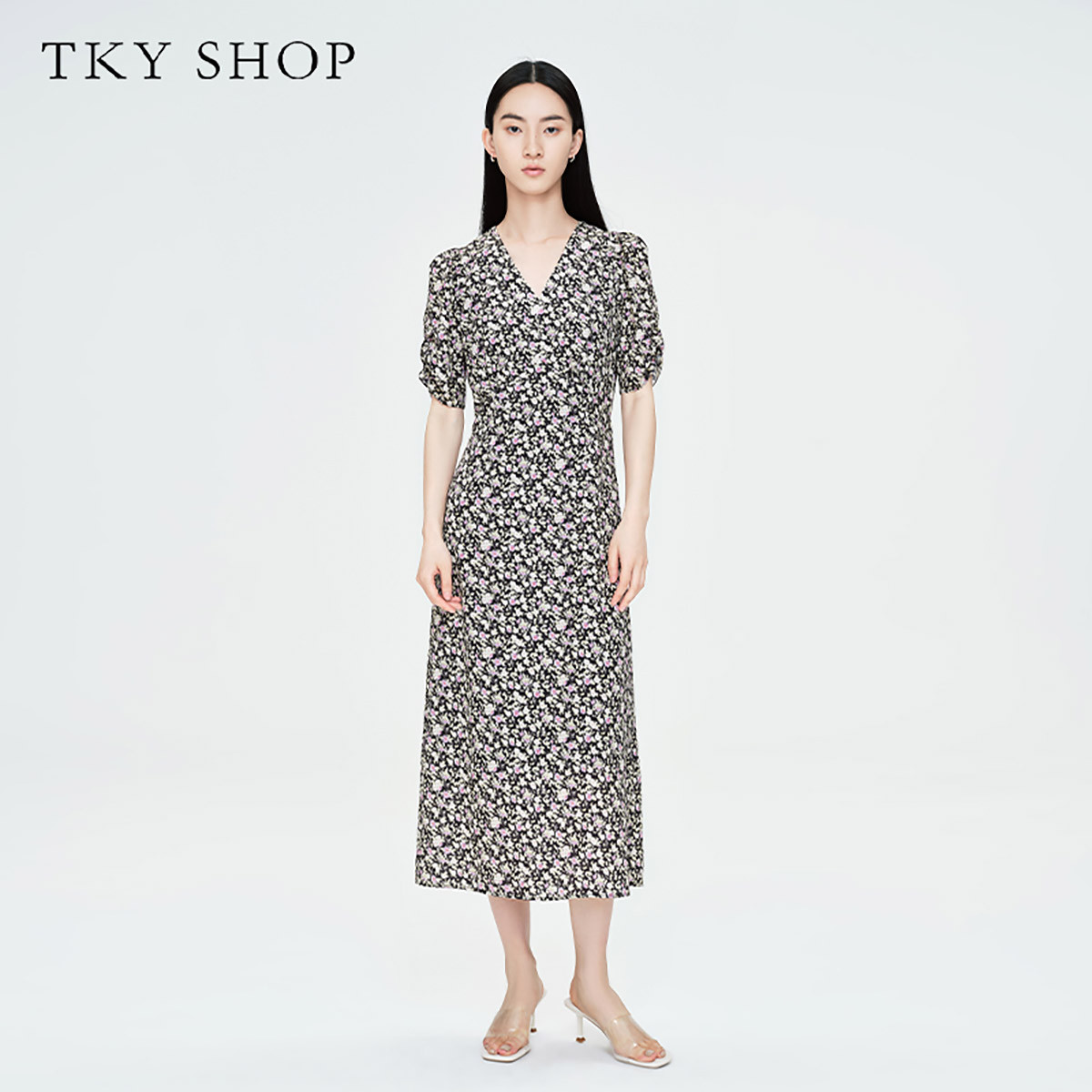 10532962.TKYSHOP碎花V领泡泡袖连衣裙2024年夏季款浪漫清新
