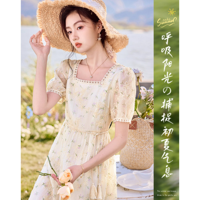 10600997.【夏日穿搭】设计感小众时尚显瘦小个子连衣裙