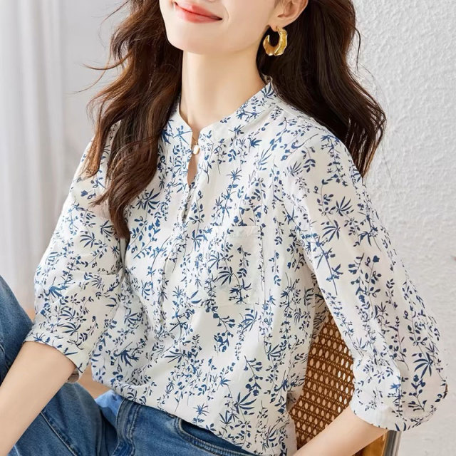 13459106.初云紫衣春夏装 女小清新碎花短袖上衣时尚百搭小衫青花瓷印花衬衫3690