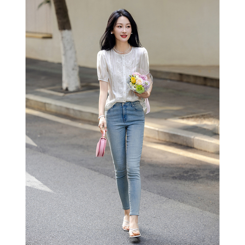 10686203.【天丝臻享版】夏呼吸感莱赛尔衬衫淑女花边泡泡袖遮肉衬衣女上衣