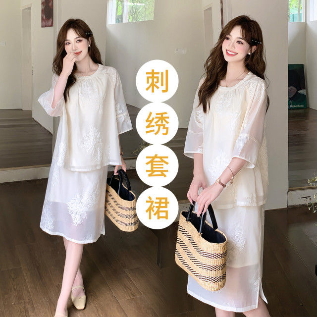 10710720.兔妈【2件套新中式轻纱刺绣套裙】孕妇装夏季裙子2024新款大码套装裙子