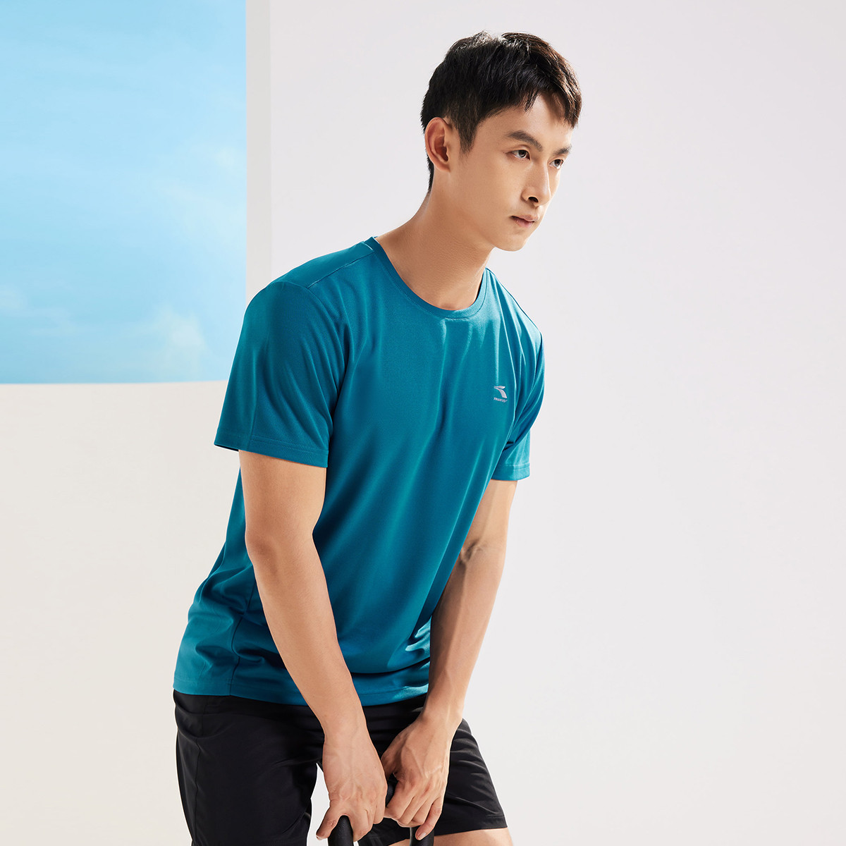 10745286.361°夏季透气圆领男式短袖迅干运动T恤健身训练服652324112V