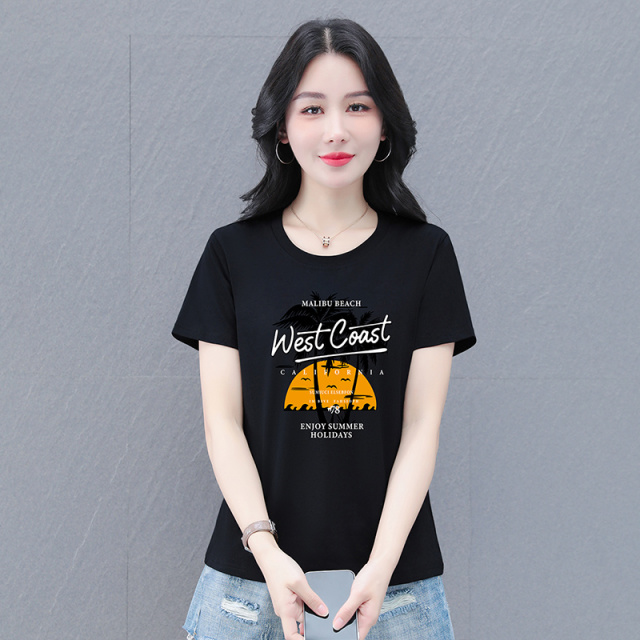 10714374.衣仕梵夏季新款短袖T恤女士棉圆领时髦减龄百搭上衣【衣仕梵一口价39.9】