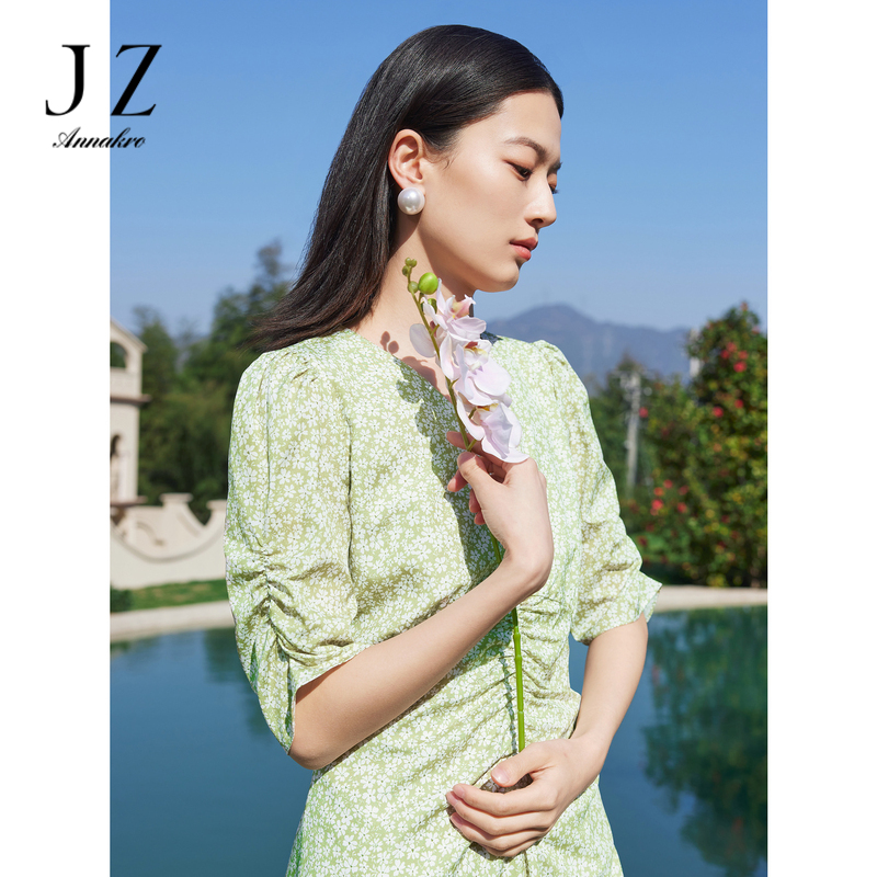 10749586.JZ玖姿几何印花雪纺连衣裙女装夏季气质设计感显瘦裙子