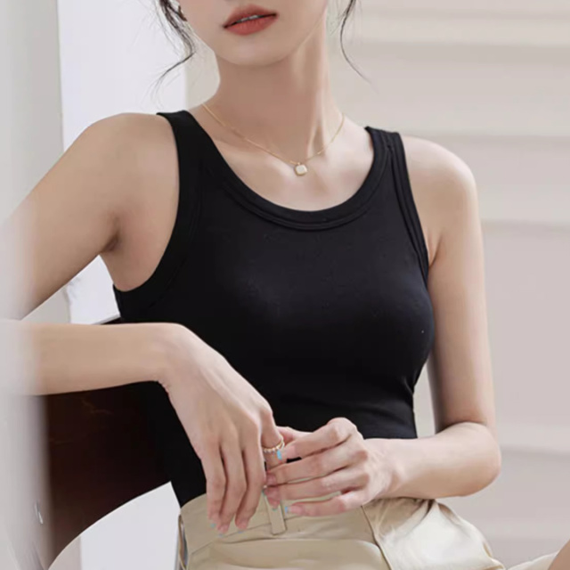 10750533.古今棉质圆领舒适吊带打底衫外穿女士背心上衣