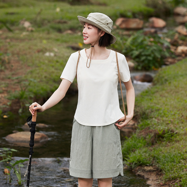10818346.艾莱依修身防晒短袖t恤女春夏时尚方领凉感UPF50+打底衫