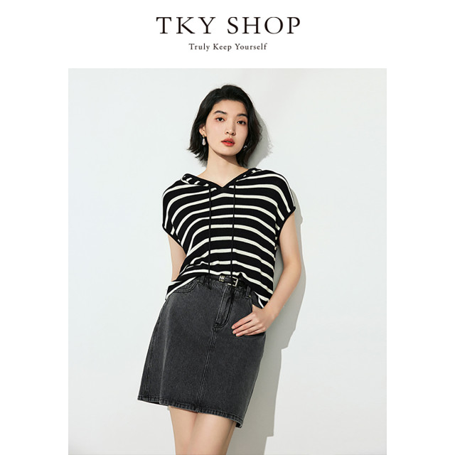10857631.【专柜同款】TKYSHOP连帽无袖条纹线套衫2024年夏季款