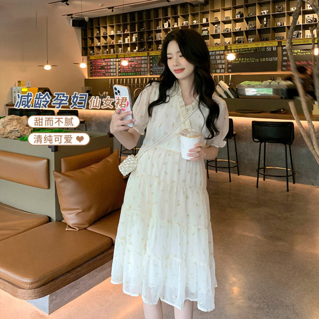 12999360.孕妇装夏季新款外穿时尚可哺乳小碎花连衣裙大码木耳边减龄时尚
