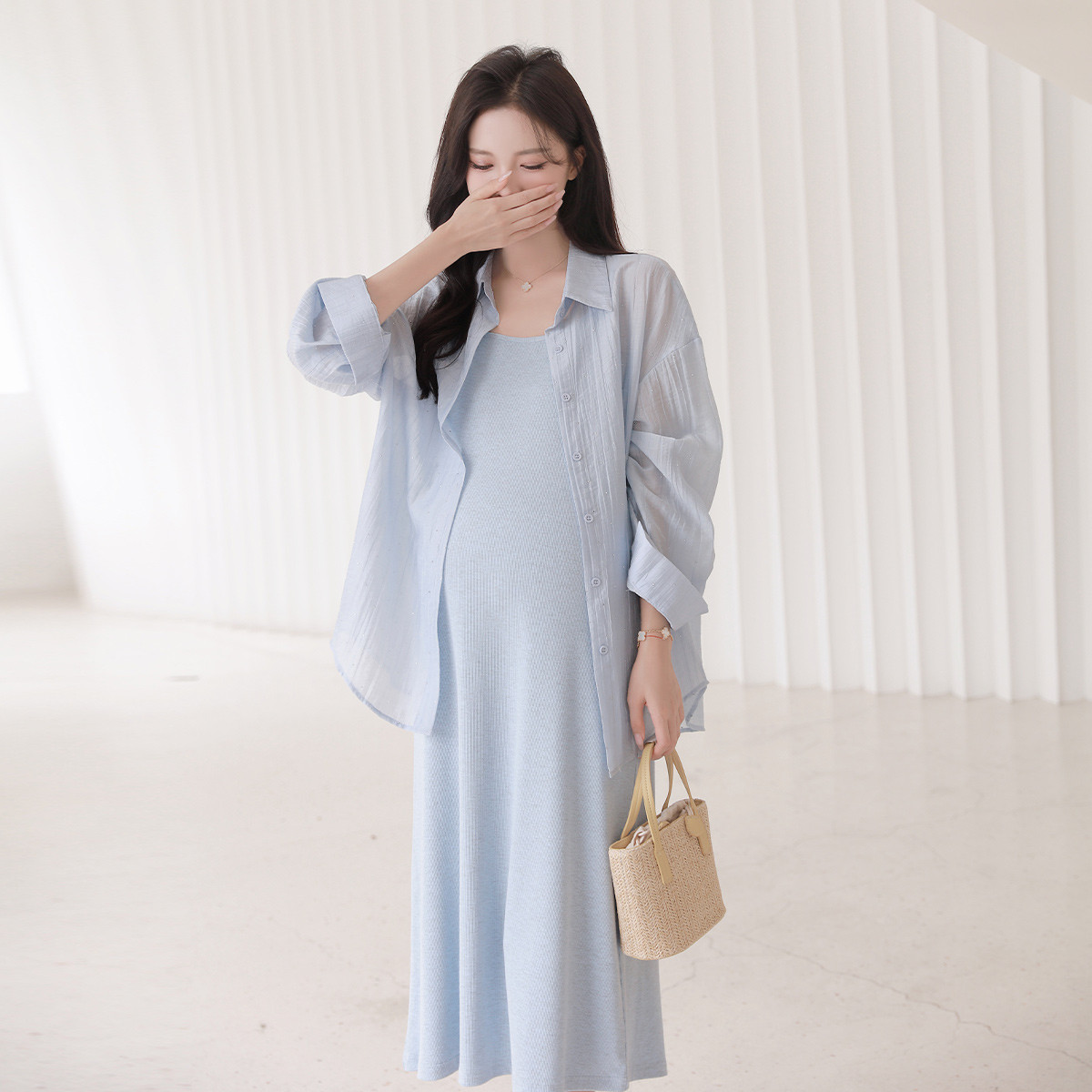 12999277.十月名裳孕妇上衣夏季设计感休闲薄款衬衫孕妈妈新款孕妇装高级感短袖衬衣