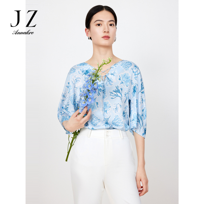 11009278.JZ玖姿印花衬衫女装2023夏季新款OL风海洋风时尚绑带上衣浅蓝色