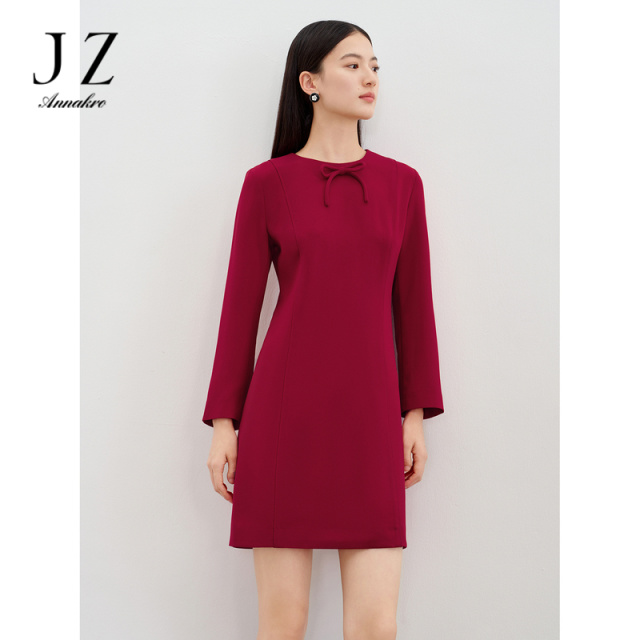 11076464.【红运 红韵】玖姿安娜蔻轻礼服蝴蝶结修身连衣裙女2024春季新款