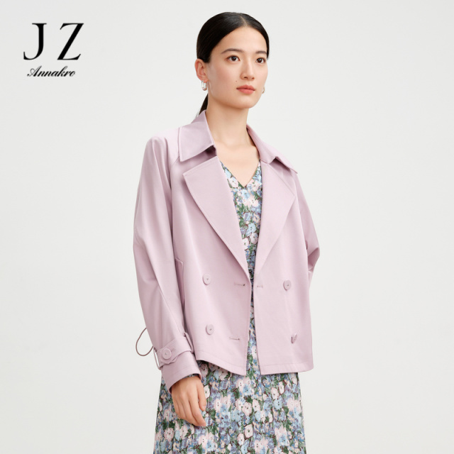 11076460.玖姿安娜蔻都市通勤风双排扣宽松驳领抽绳短风衣女2024春季新款