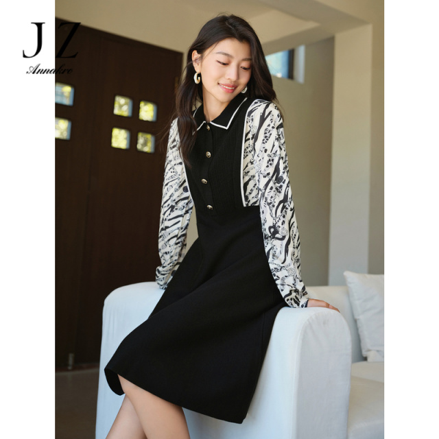 11075734.玖姿安娜蔻优雅曲调印花假两件拼接毛衫连衣裙女2024春季新款