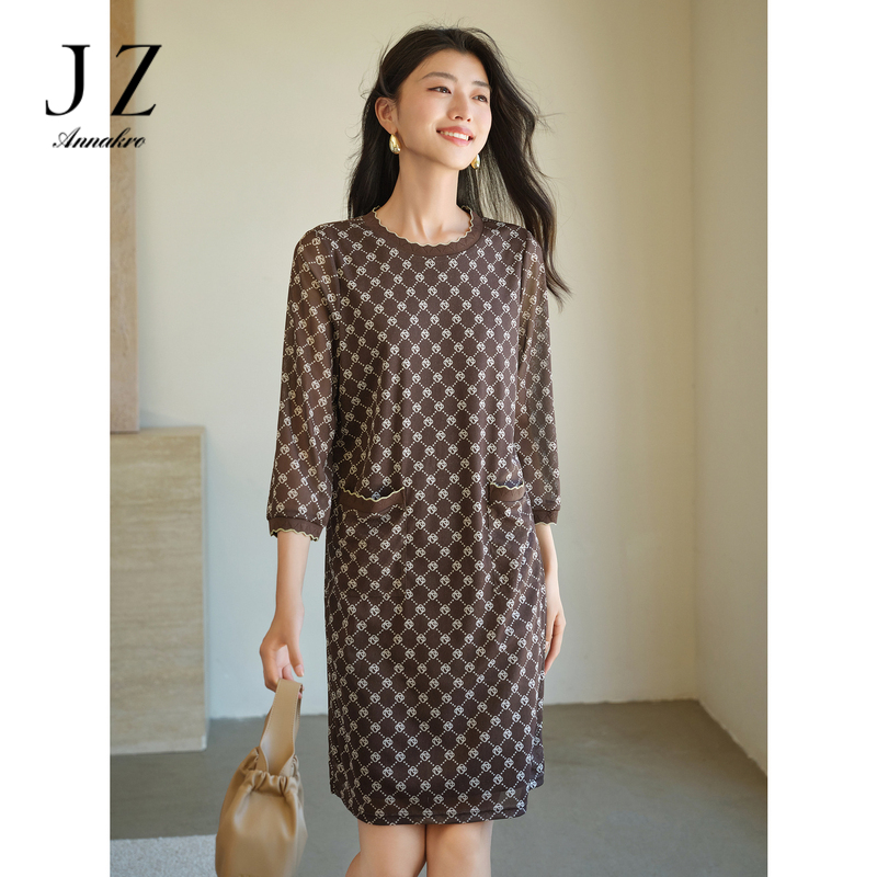 11078872.玖姿安娜蔻经典老花摩登印花口袋H型短袖连衣裙女2024春季新款