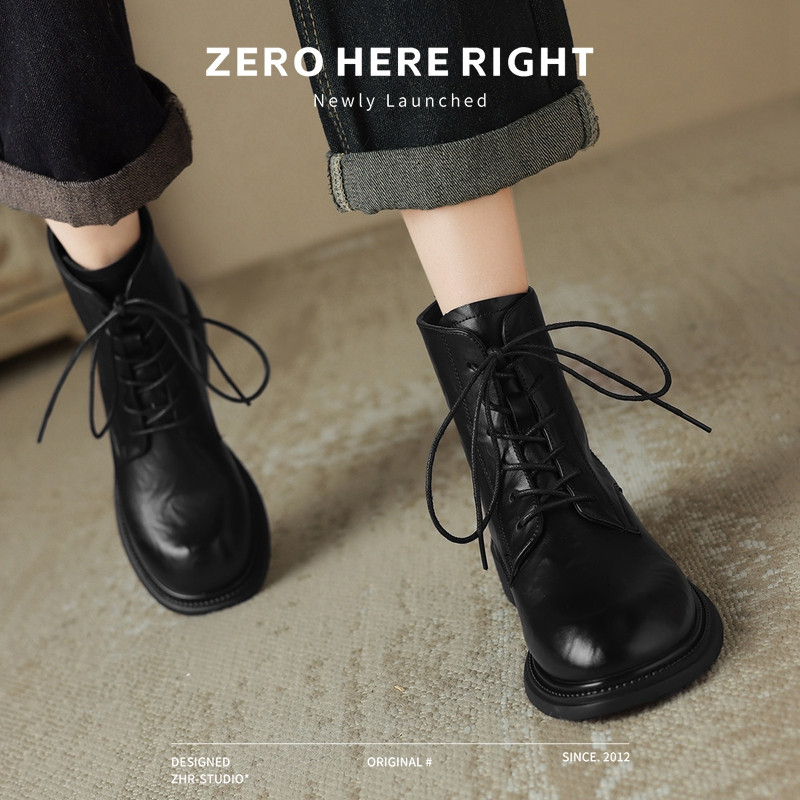 13836304.【ZHR则则】马丁靴短绒圆头中跟后拉链女鞋[PU]
