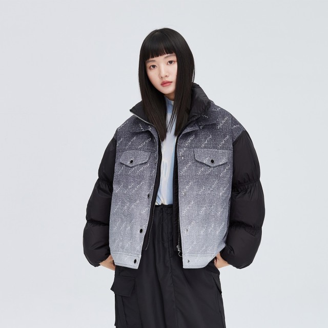 11264578.【商场同款】时尚甜酷风假两件羽绒服女短款仿牛仔面料印花鸭绒服外套