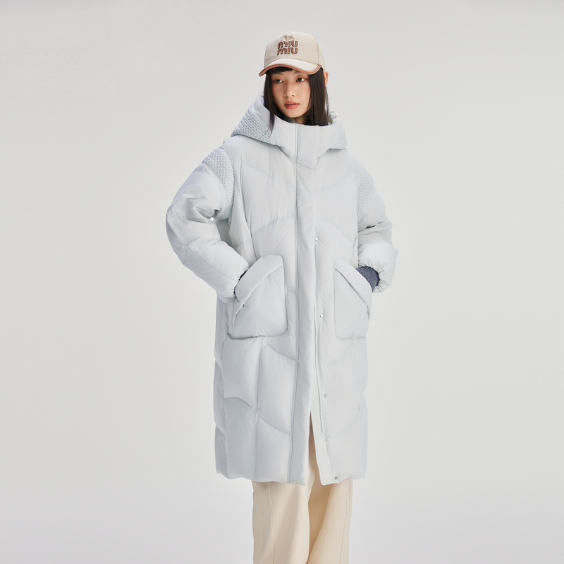 11394304.艾莱依泡芙感羽绒服女连帽长款时尚设计感拼接冬季外套