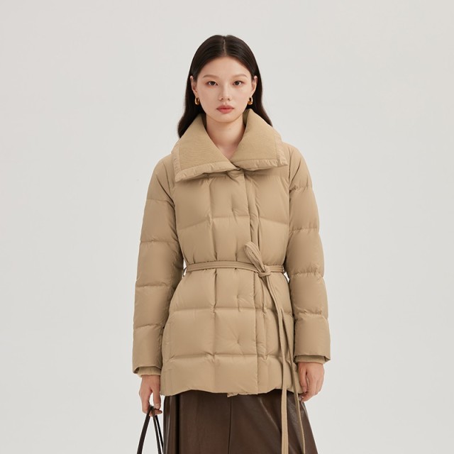 11394305.【致感系列】艾莱依女士羽绒服冬季针织拼接领中长款
