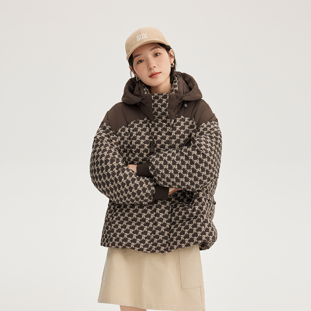 11394083.艾莱依时尚老花拼接羽绒服外套上衣短款
