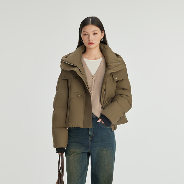 11394095.艾莱依连帽羽绒服泡芙感极简通勤时尚短款