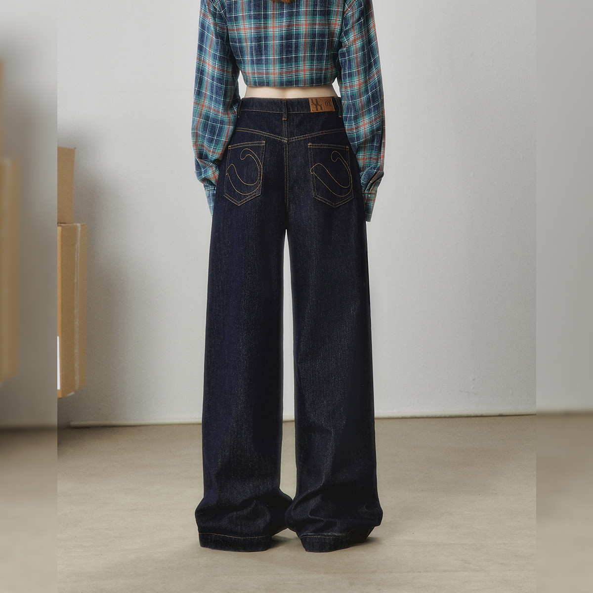 11444002.UNIFREE原色直筒牛仔裤女2025新款高腰美式松弛流行阔腿拖地裤
