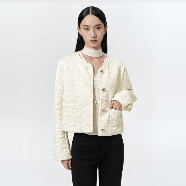 11477472.【商场同款】春季个性独特缎面精致丝绒女士香风外套
