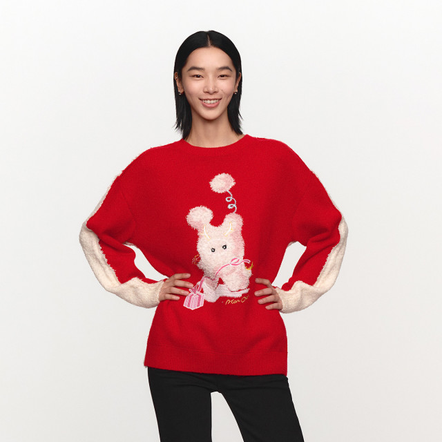 11480829.【商场同款】冬季活力千禧红萌趣毛仔图案休闲女士针织衫